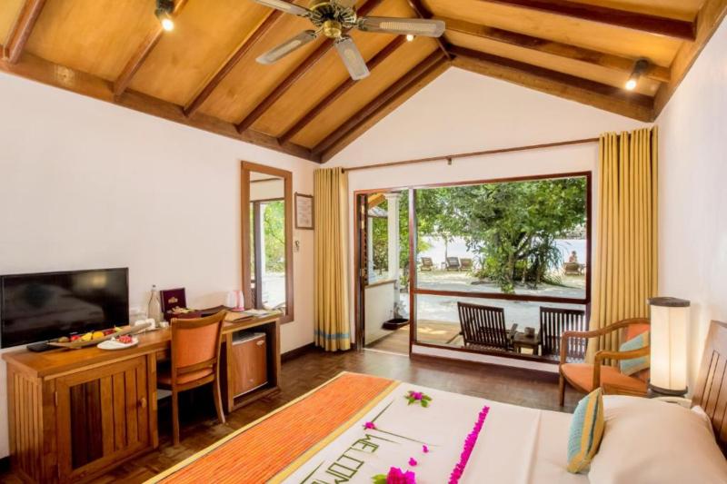 Maldív-szigetek utazás Reethi Beach Resort Hotel