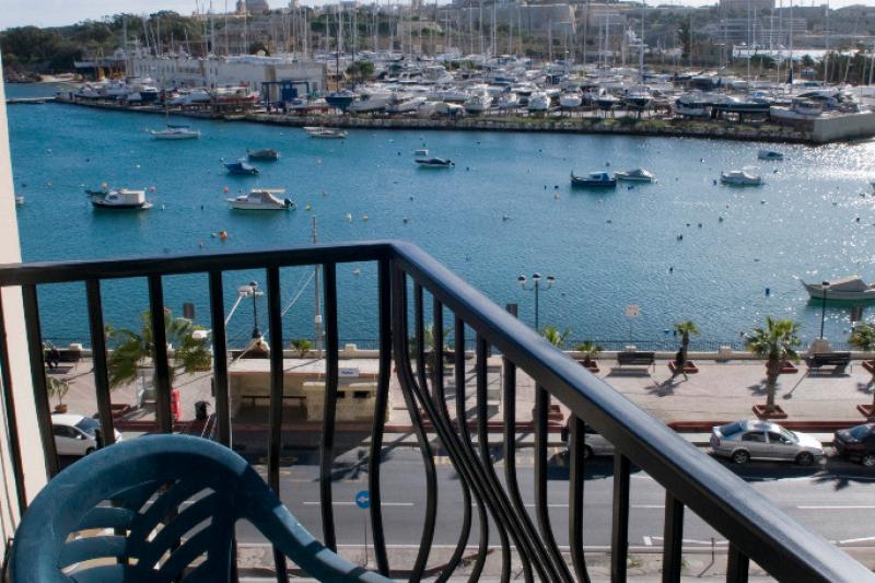 Málta Sliema utazás St Bayview Hotel