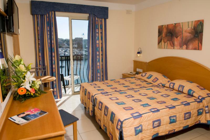 Málta Sliema utazás St Bayview Hotel