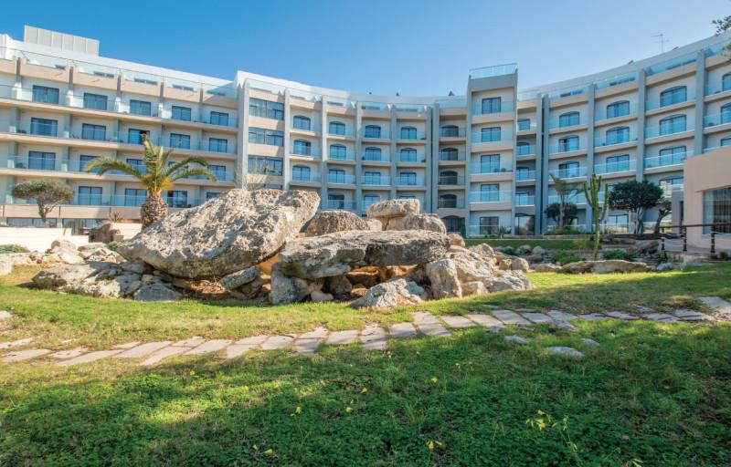 Málta utazás Szilveszter Máltán: Hotel Dolmen Resort