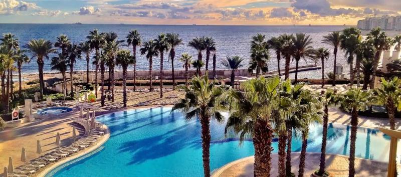 Málta utazás Szilveszter Máltán: Hotel Hilton Malta