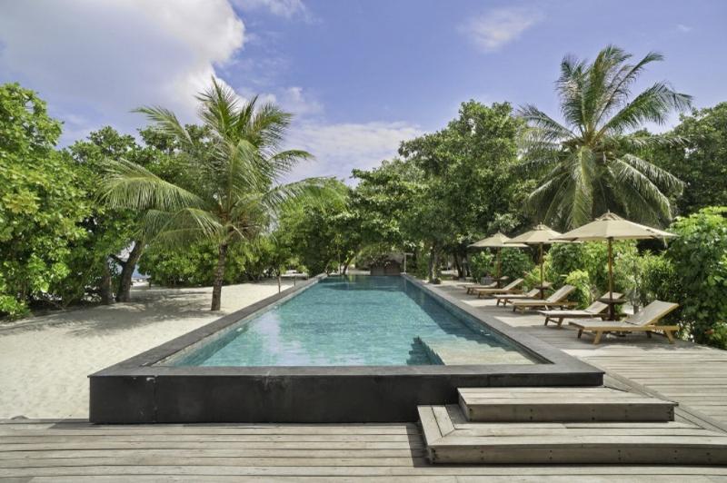 Maldív-szigetek utazás The Barefoot Eco Hotel