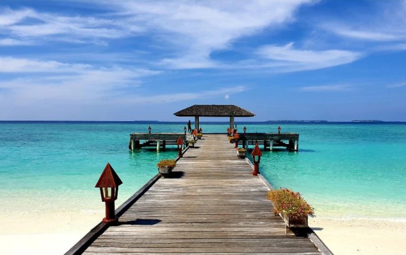 Maldív-szigetek utazás The Barefoot Eco Hotel