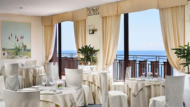 Szicília Taormina utazás Unahotels Capo Taormina