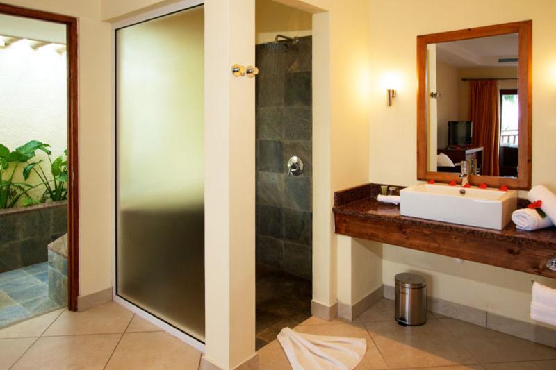 Seychelle-szigetek utazás Valmer Resort Hotel