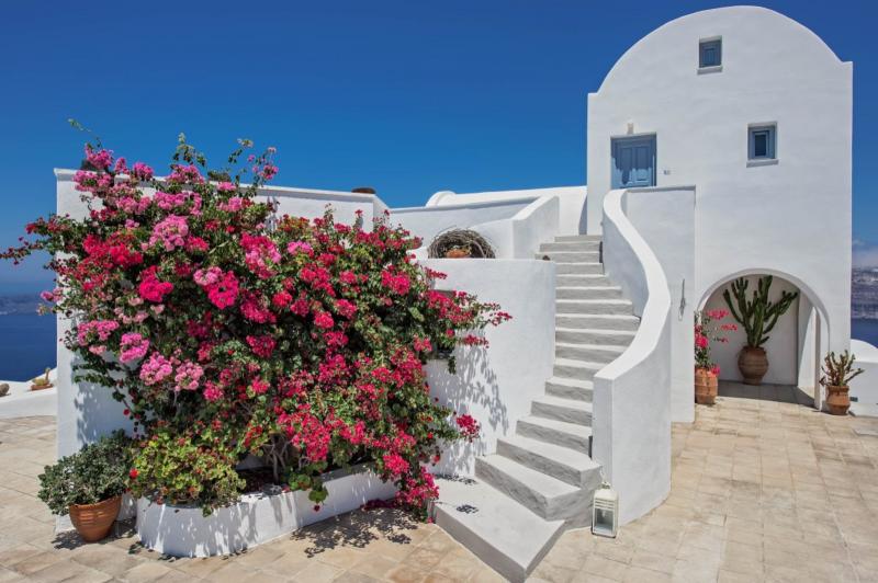Szantorini utazás Apanemo Hotel