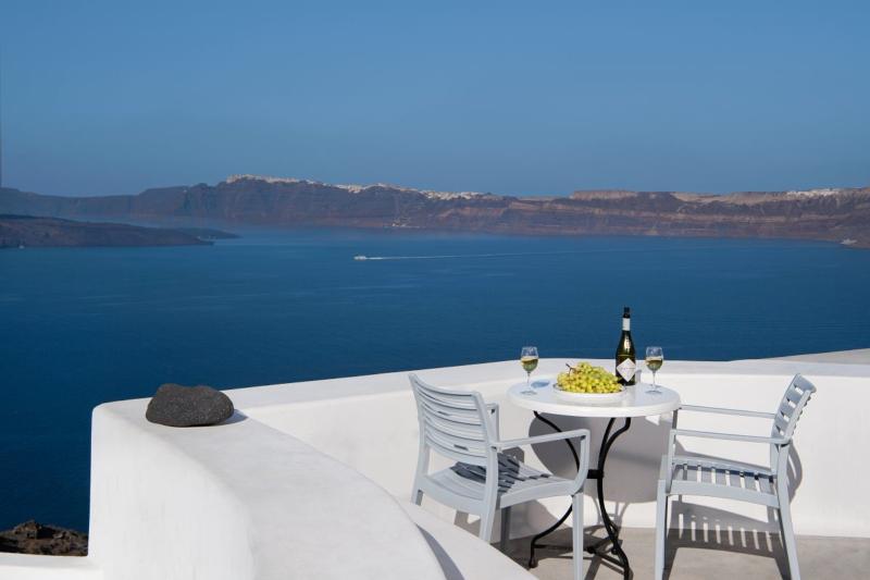 Szantorini utazás Apanemo Hotel