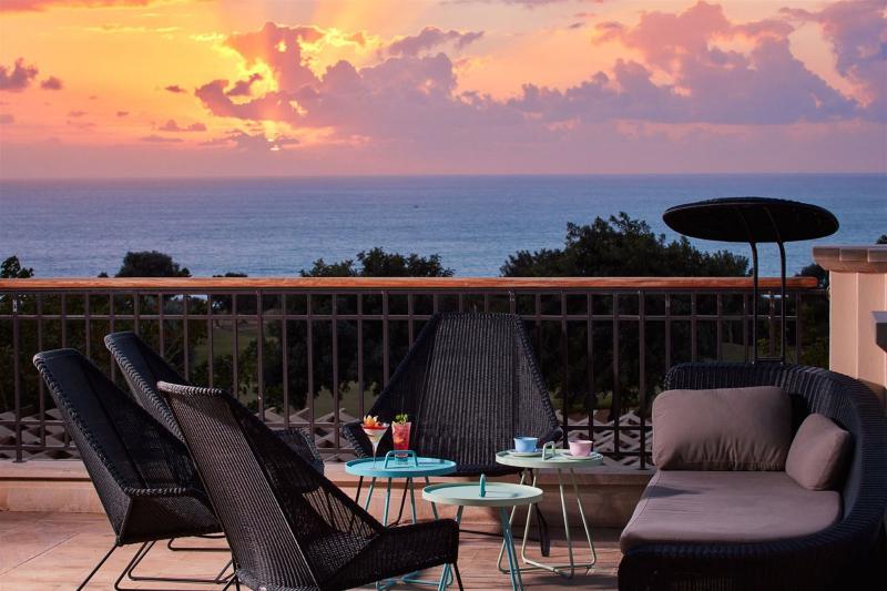 Dél-Ciprus utazás Atlantica Aphrodite Hills Hotel