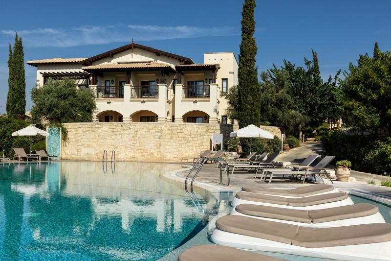 Dél-Ciprus utazás Atlantica Aphrodite Hills Hotel