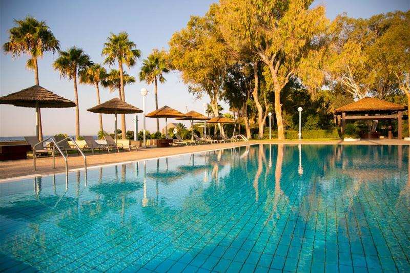 Dél-Ciprus utazás Atlantica Miramare Beach Hotel