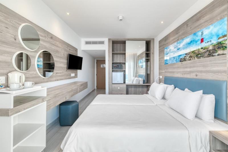 Dél-Ciprus utAyia Napa azás Atlantica Sungarden Beach Hotel