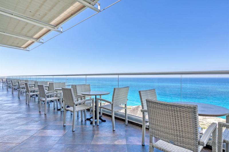 Dél-Ciprus utAyia Napa azás Atlantica Sungarden Beach Hotel