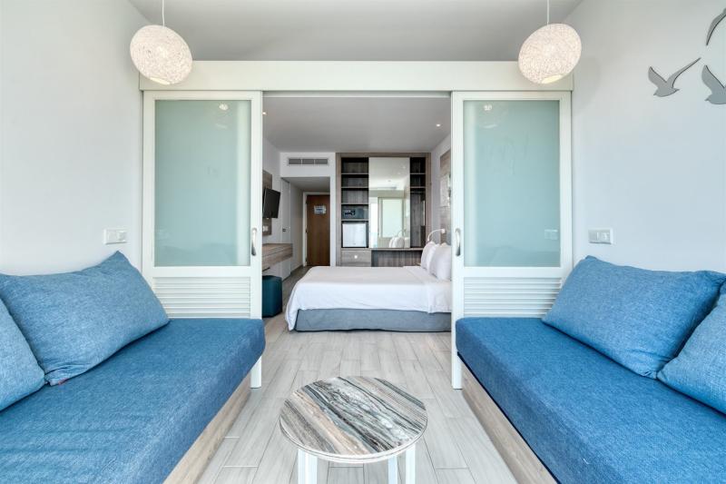 Dél-Ciprus utAyia Napa azás Atlantica Sungarden Beach Hotel