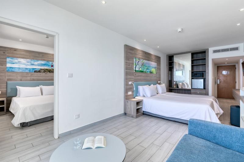 Dél-Ciprus utAyia Napa azás Atlantica Sungarden Beach Hotel