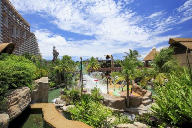 Pattaya utazás Hotel Centara Grand Mirage