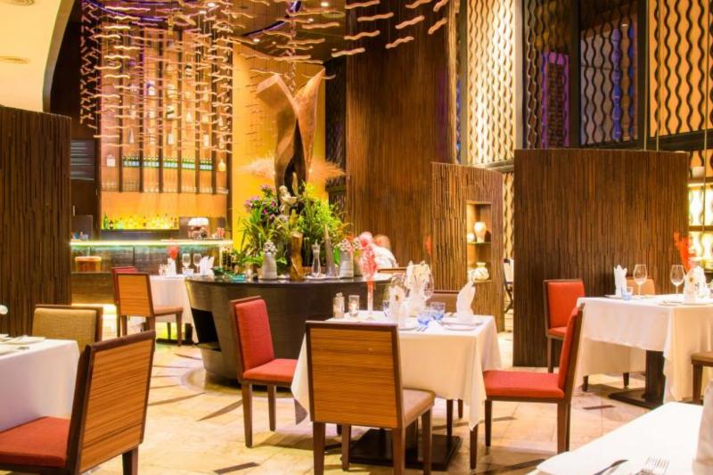 Pattaya utazás Hotel Centara Grand Mirage