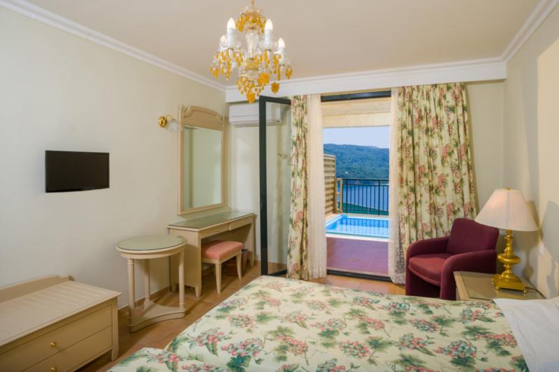 Korfu Paleokastrista utazás Hotel Paleo Artnouveau