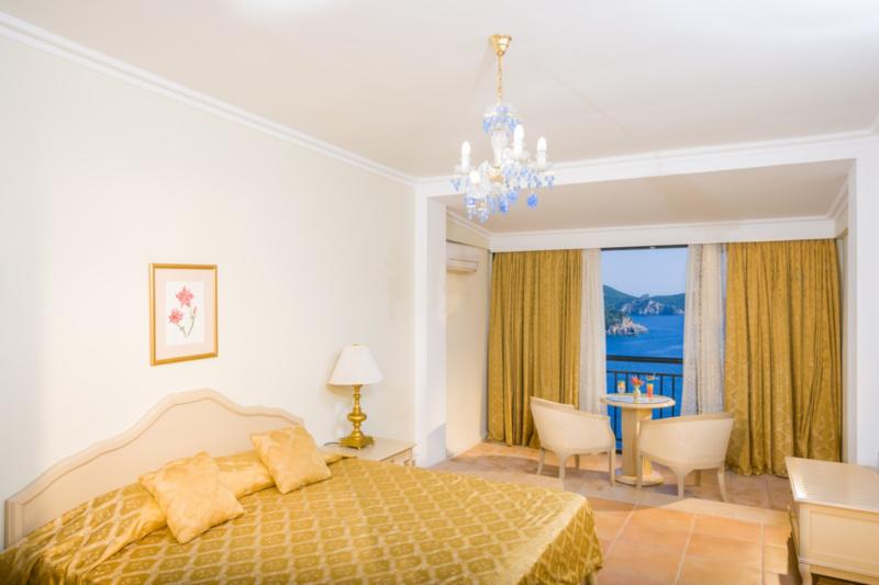 Korfu Paleokastrista utazás Hotel Paleo Artnouveau