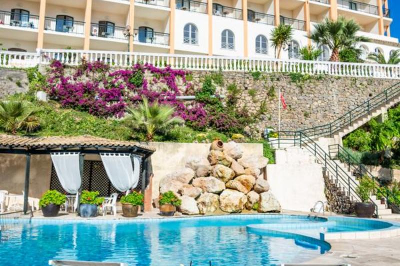 Korfu Paleokastrista utazás Hotel Paleo Artnouveau