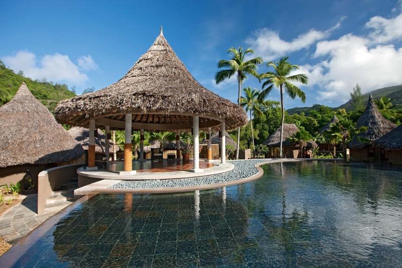 Seychelle-szigetek utazás Constance Ephelia Resort Hotel