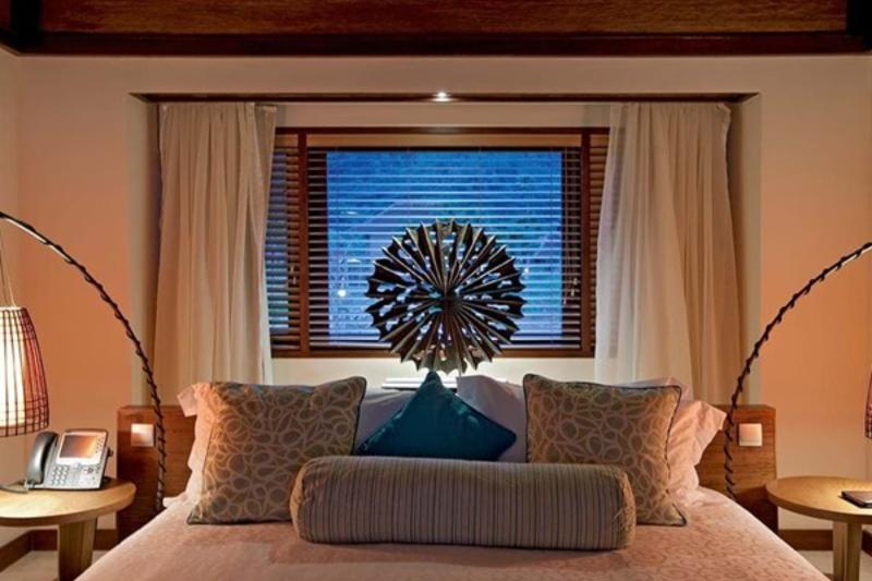 Seychelle-szigetek utazás Constance Ephelia Resort Hotel