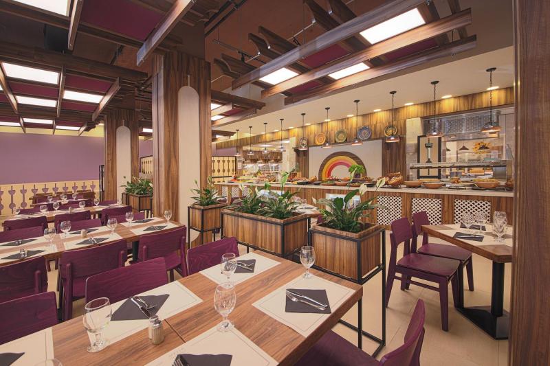 Napospart utazás Cooks Club Sunny Beach Hotel