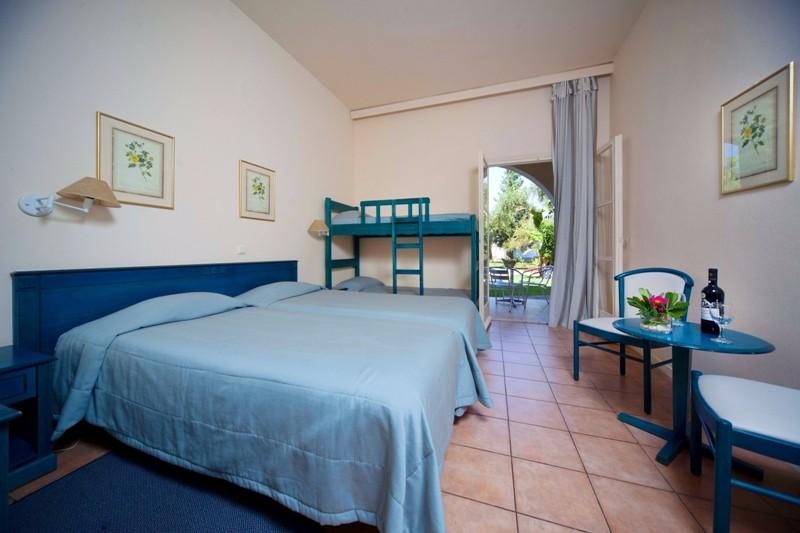 Korfu Moriatika utazás Delfinia Hotel