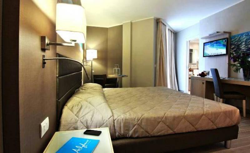 Szardínia Alghero utazás Hotel Alma