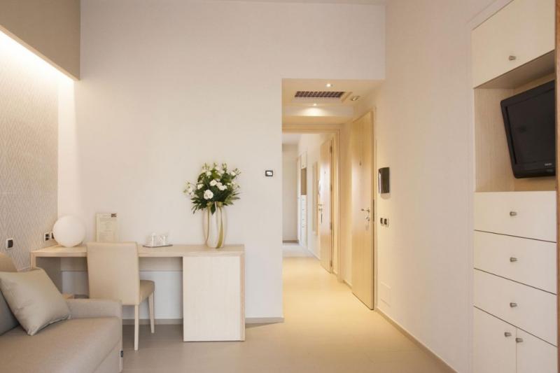 Szardínia Alghero utazás Hotel Corte Rosada