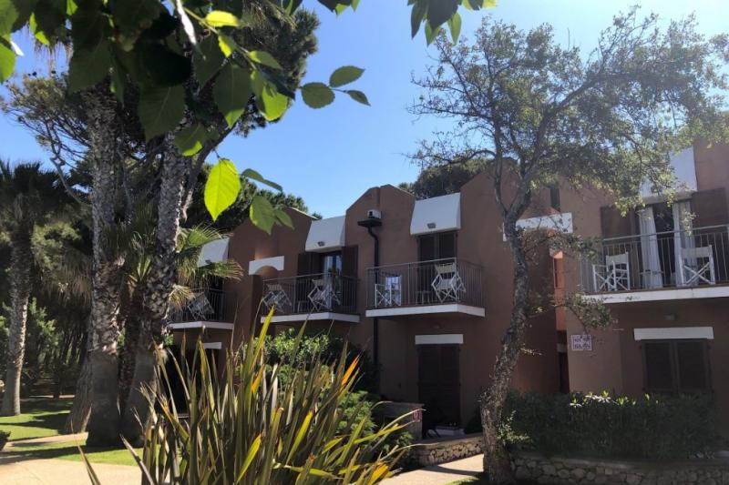 Szardínia Alghero utazás Hotel Corte Rosada