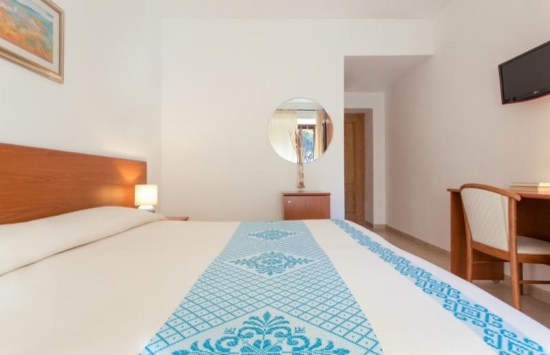 Szardínia Alghero utazás Hotel Dei Pini