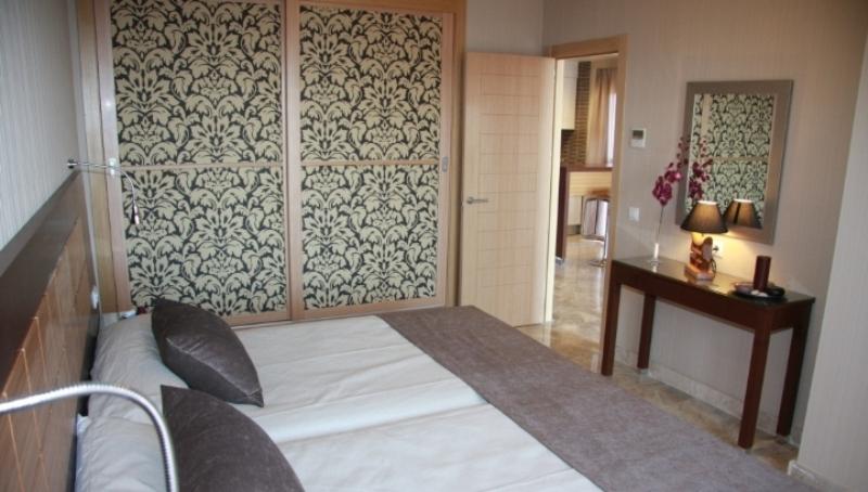 Costa Del Sol Benalmadena utazás Hotel Holiday Polynesia