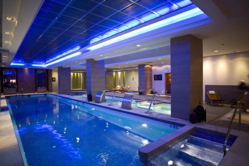 Costa Del Sol Benalmadena utazás Hotel Holiday Polynesia