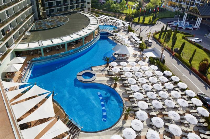 Napospart utazás Hotel Marvel