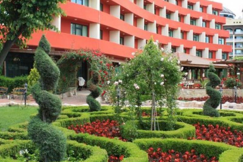 Napospart utazás Hotel Mena Palace