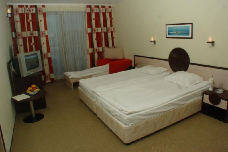 Napospart utazás Hotel Meridian