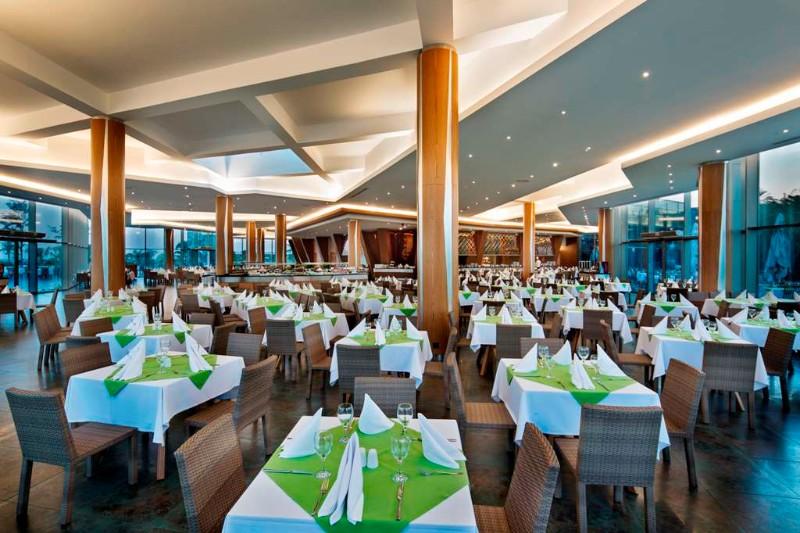 Ciprus utazás Hotel Noah’s Ark