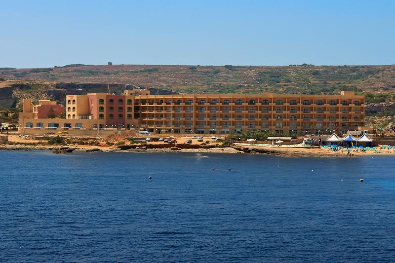 Málta Mellieha utazás Hotel Paradise Bay