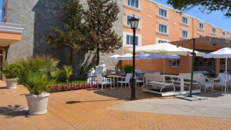 Napospart utazás Hotel Riva