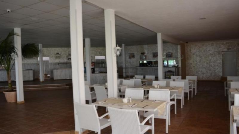 Napospart utazás Hotel Riva