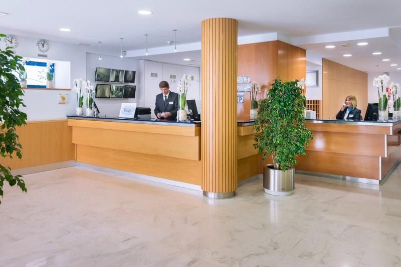 Costa Brava Santa Susanna utazás Hotel Tahiti Playa