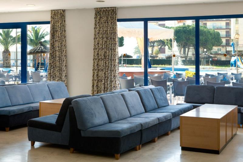 Costa Brava Santa Susanna utazás Hotel Tahiti Playa