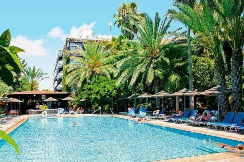 Dél-Ciprus Paphos utazás Hotel Veronica