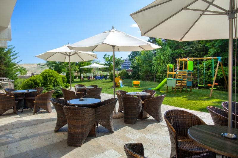 Napospart utazás Hotel Viand