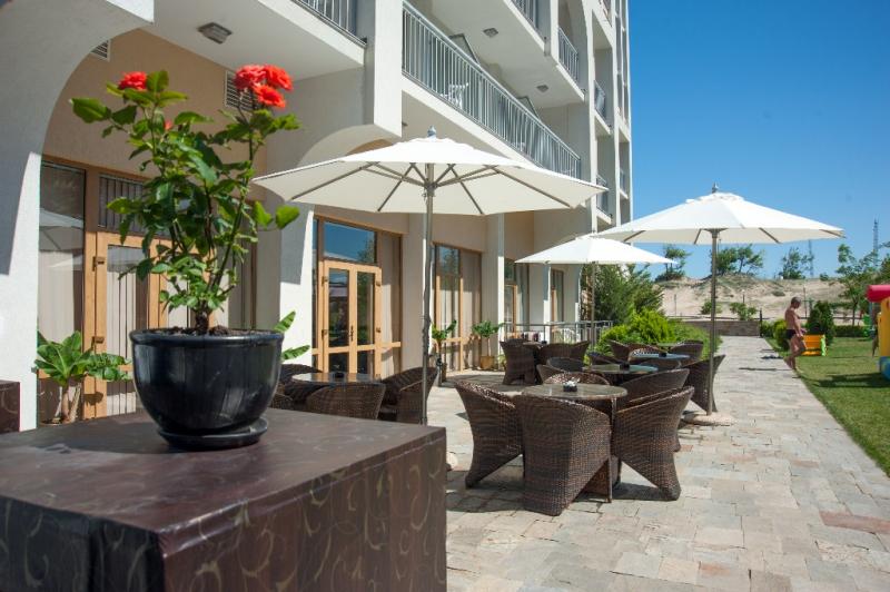 Napospart utazás Hotel Viand