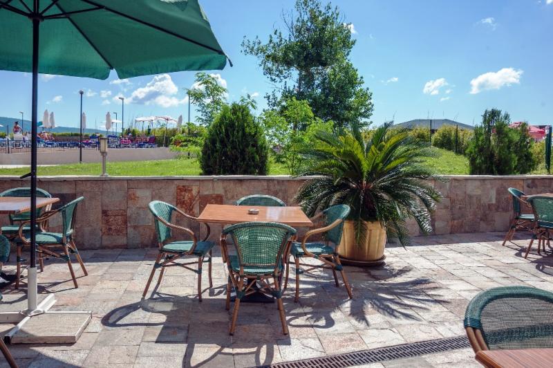 Napospart utazás Hotel Viand