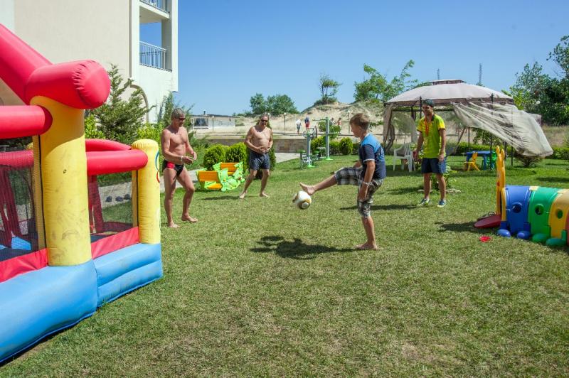 Napospart utazás Hotel Viand