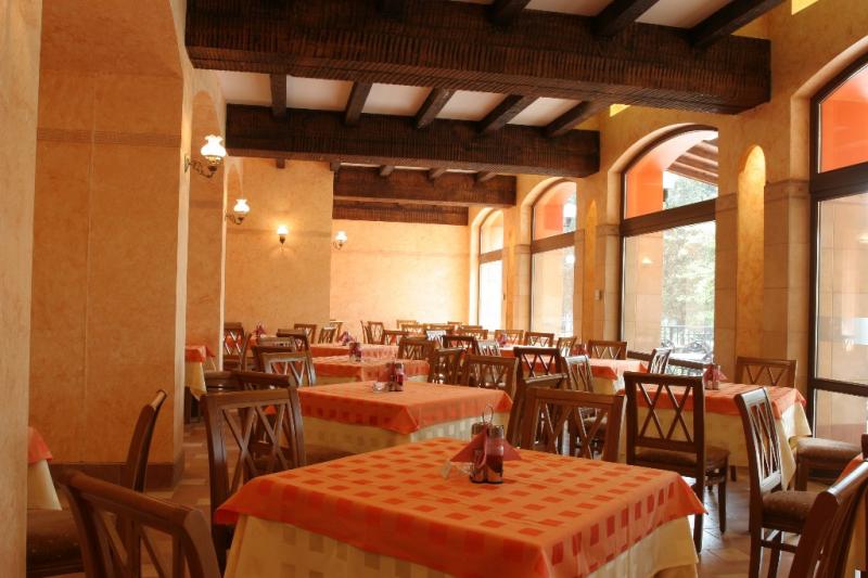 Napospart utazás Hotel Hrizantema