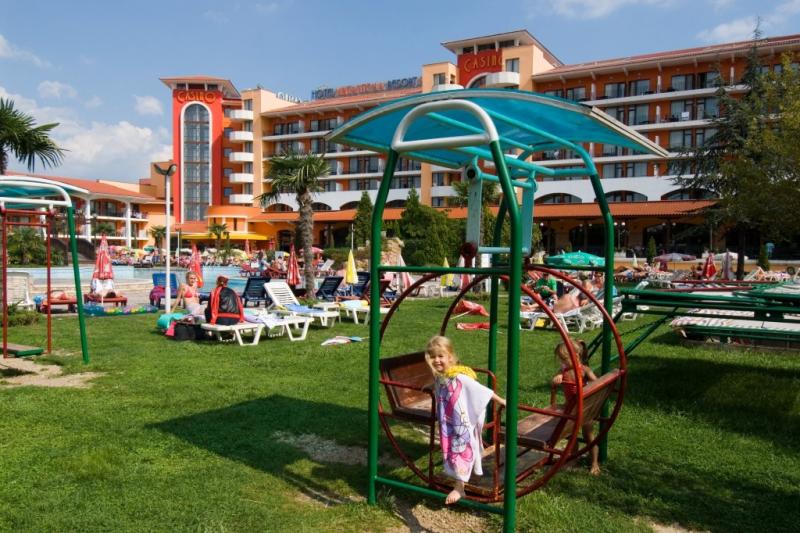 Napospart utazás Hotel Hrizantema