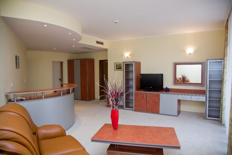 Napospart utazás Hotel Hrizantema